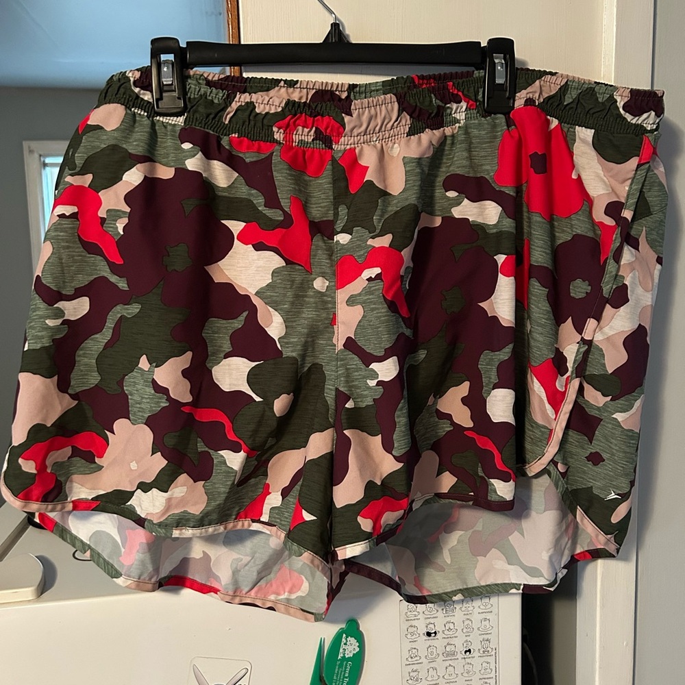 Old Navy Camo Print Lined Active Shorts